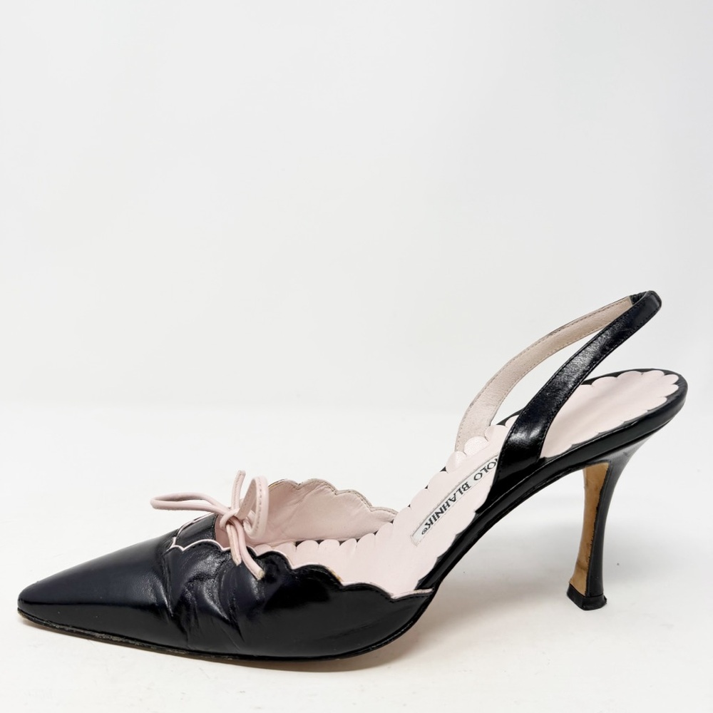 Manolo Blahnik Black Leather Slingback Pumps Bow Detail Pointed Toe Size 37.5 - Picture 5 of 10